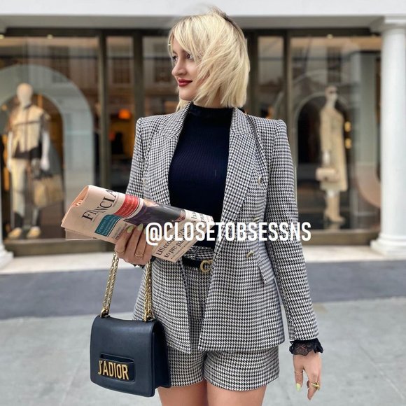 SOLD! ZARA High-Waisted Shorts - Picture 4 of 12